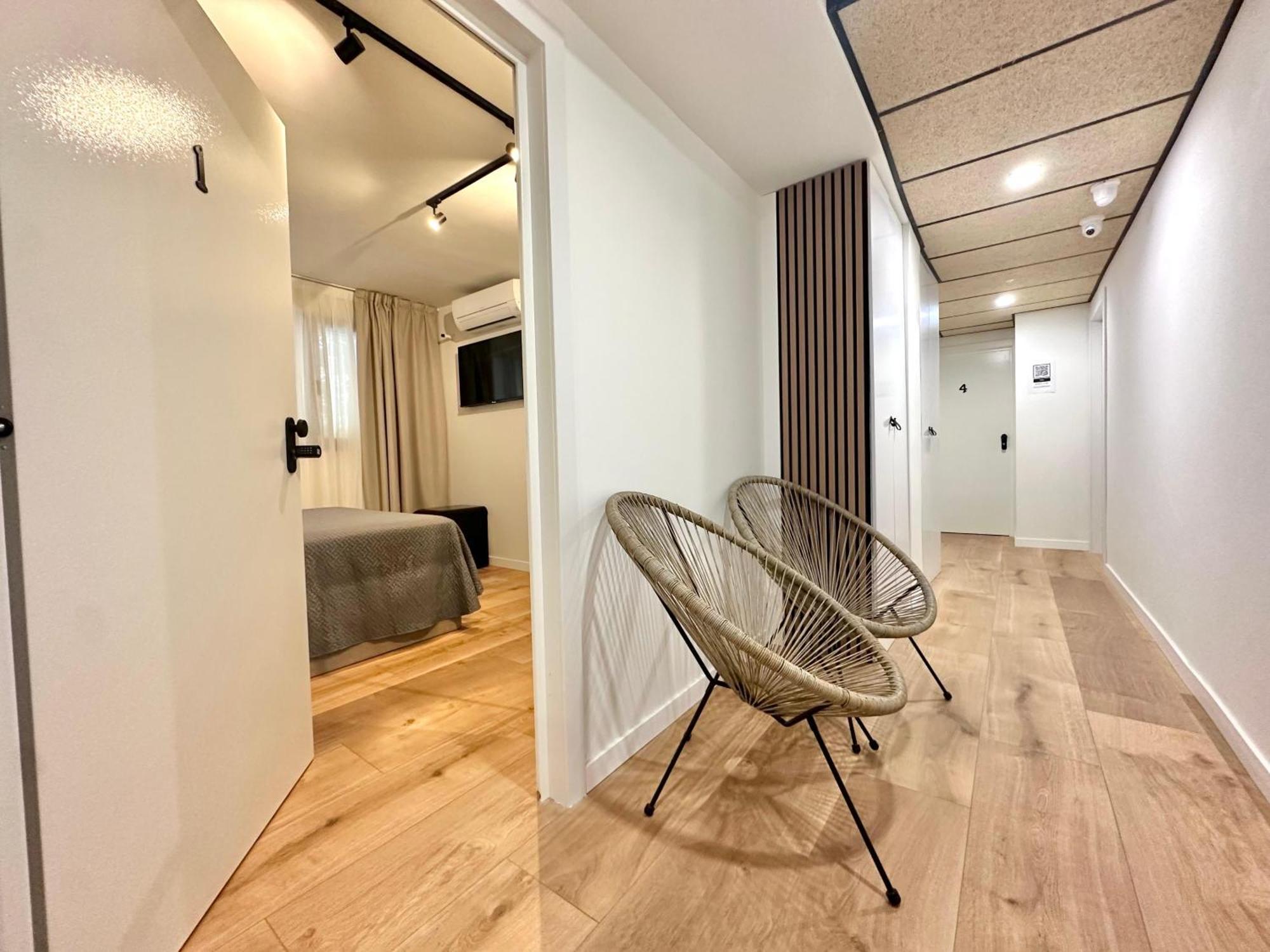 Hostal Rambla Alicante — Photos 3